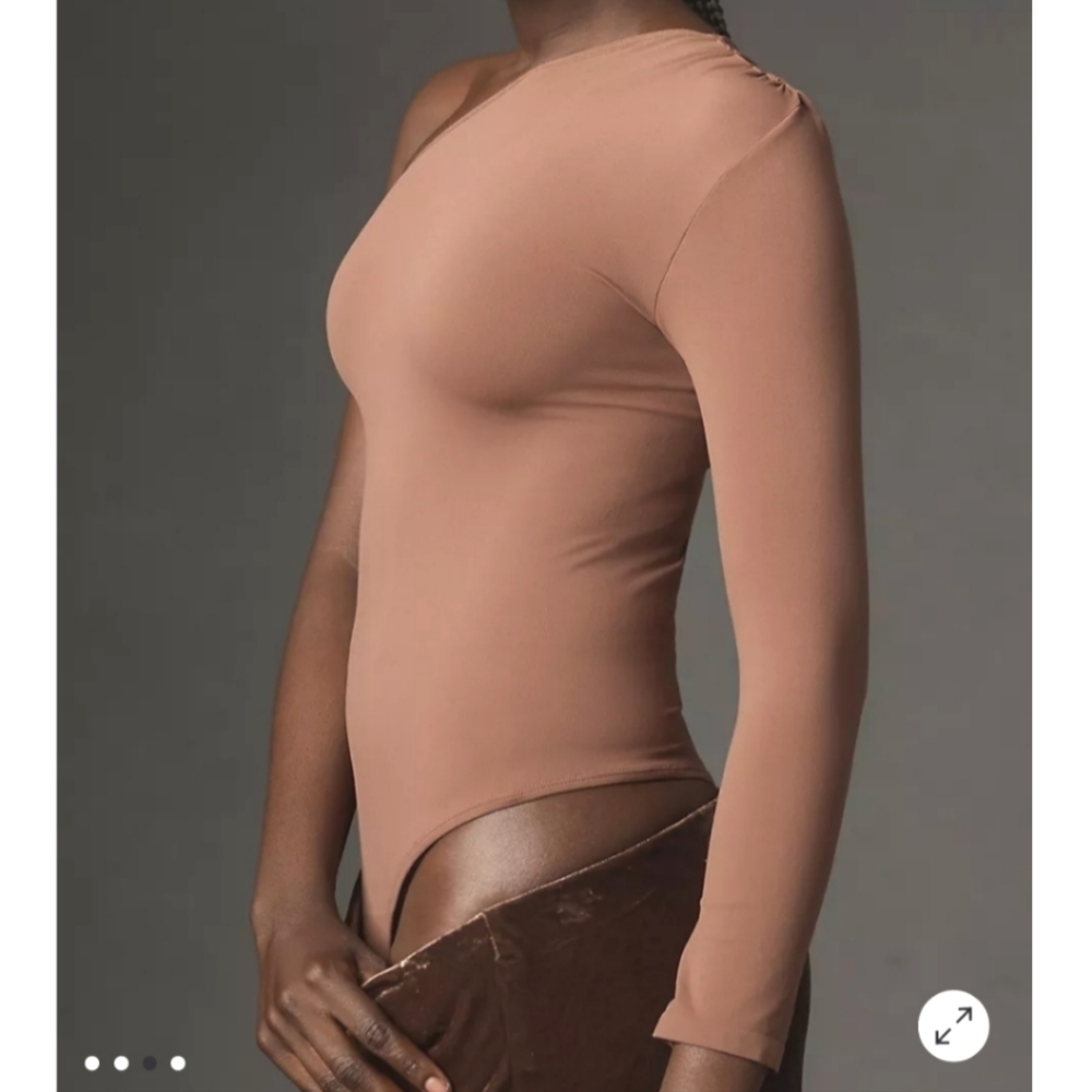 NWT Anthropologie Seamless 1 shoulder bodysuit thong size L / XL in Brown